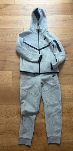 Nike tech fleece - nike, e